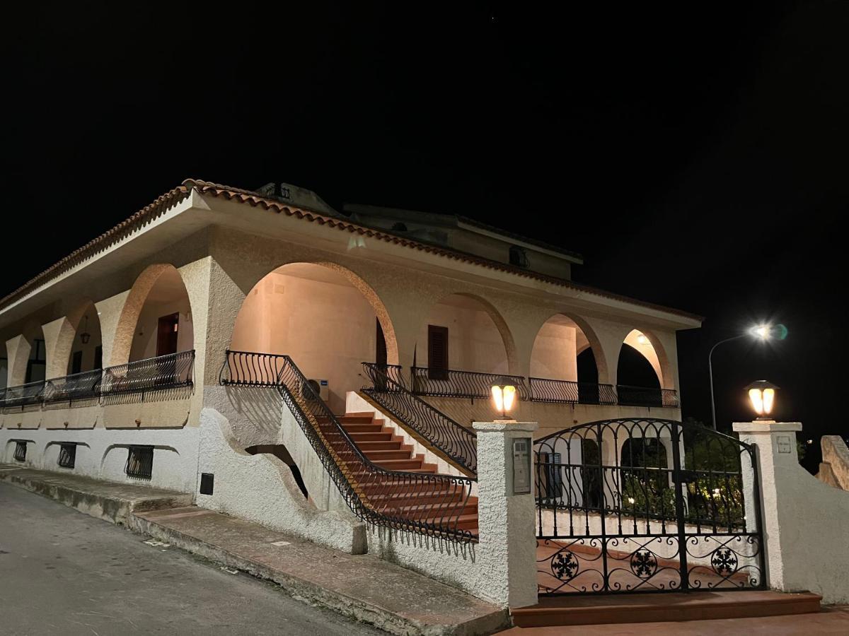 Villa Letizia Rooms & Apartments نوتو المظهر الخارجي الصورة