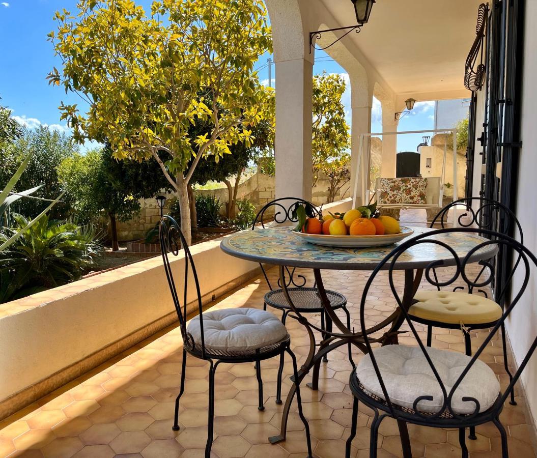 Villa Letizia Rooms & Apartments نوتو المظهر الخارجي الصورة